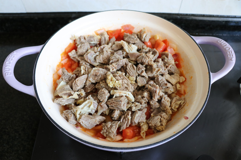 Beef Brisket Stew with Tomatoes and Potatoes