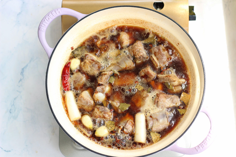 Beer-Braised Spare Ribs