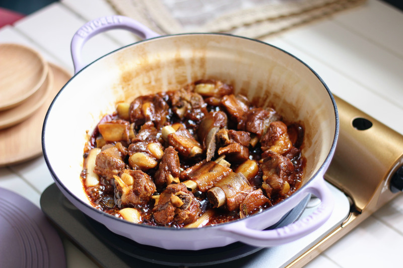 Beer-Braised Spare Ribs
