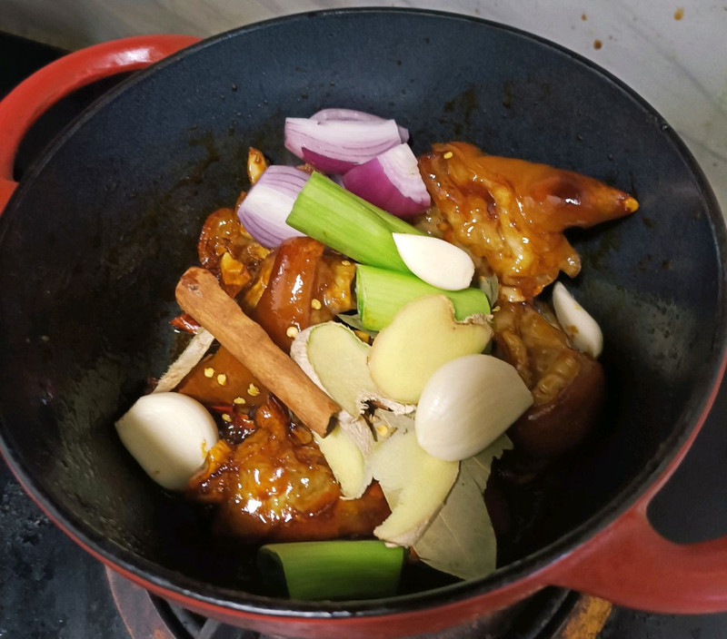 Braised Pork Trotters