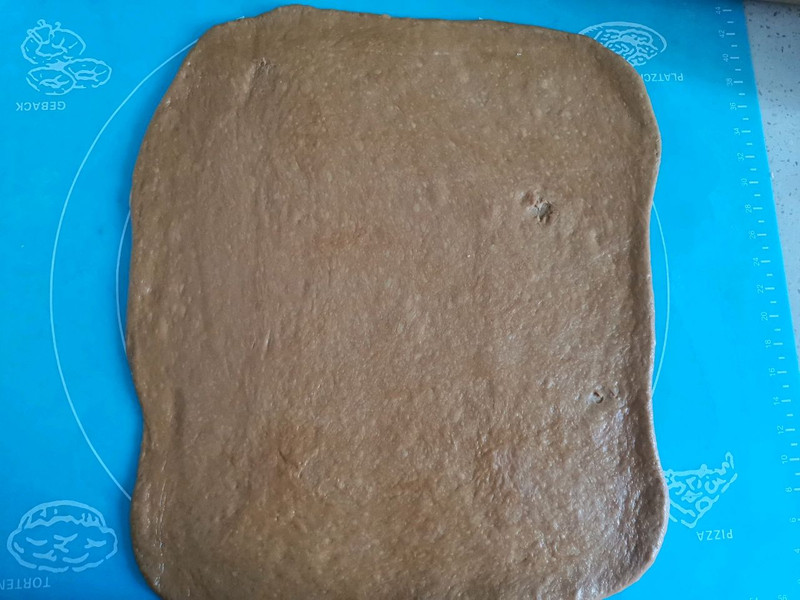 Brown Sugar and Dates Bread Roll