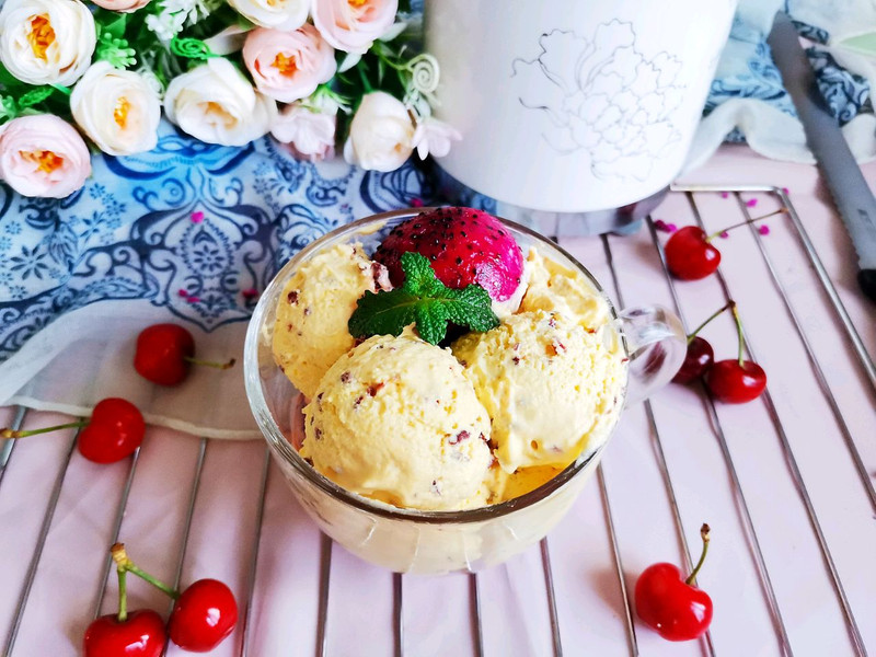 cranberry ice cream