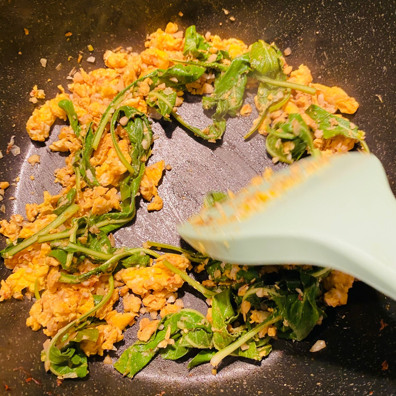 Evening Primrose Scrambled Eggs