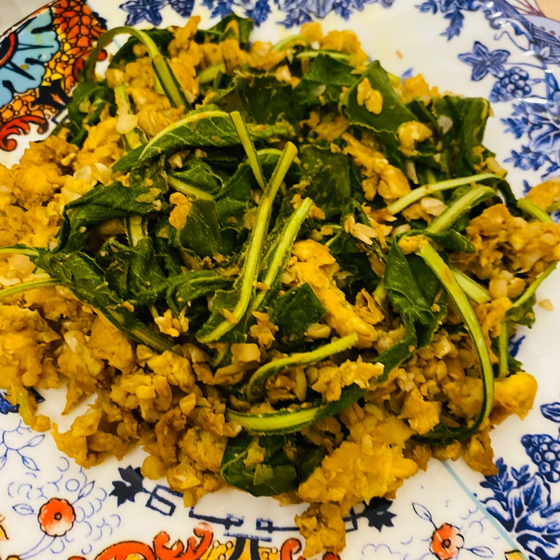 Evening Primrose Scrambled Eggs