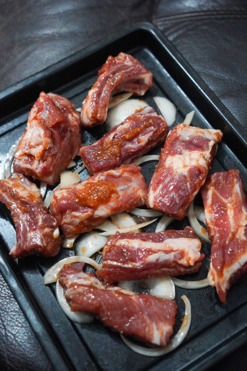 Garlic Grilled Ribs