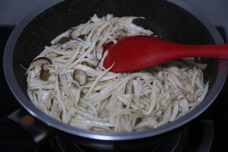 Hand Torn Almond Abalone Mushroom