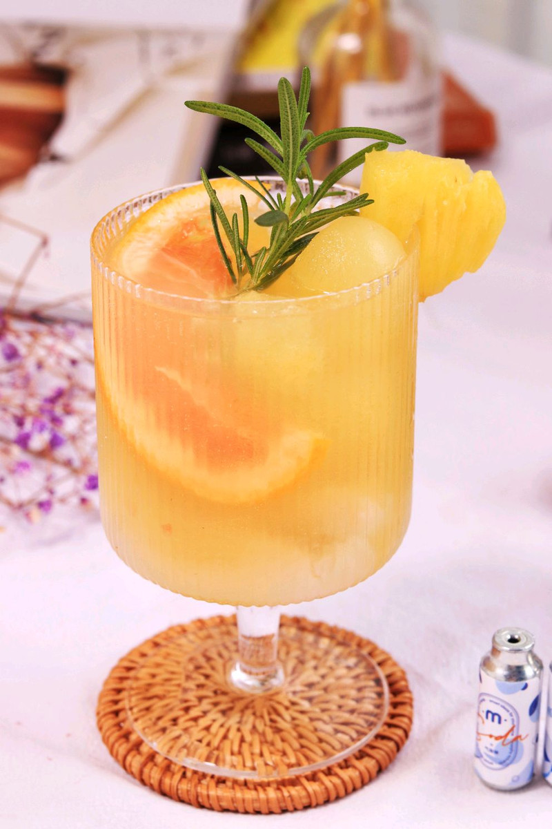 Lychee Coconut Sparkling Water