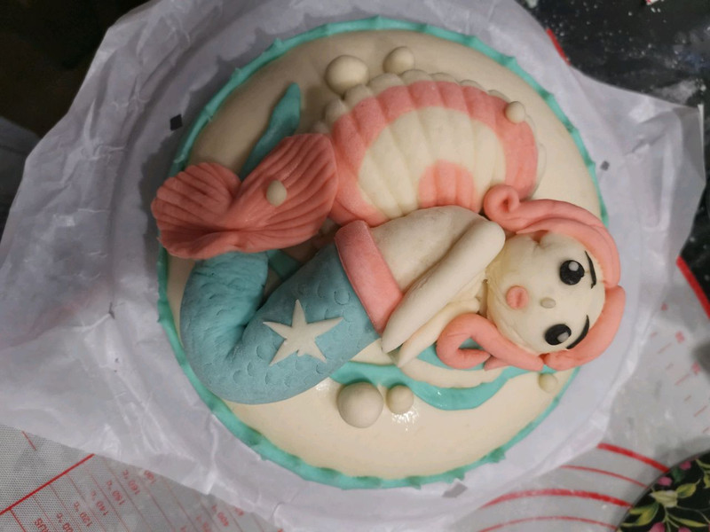 birthday bun