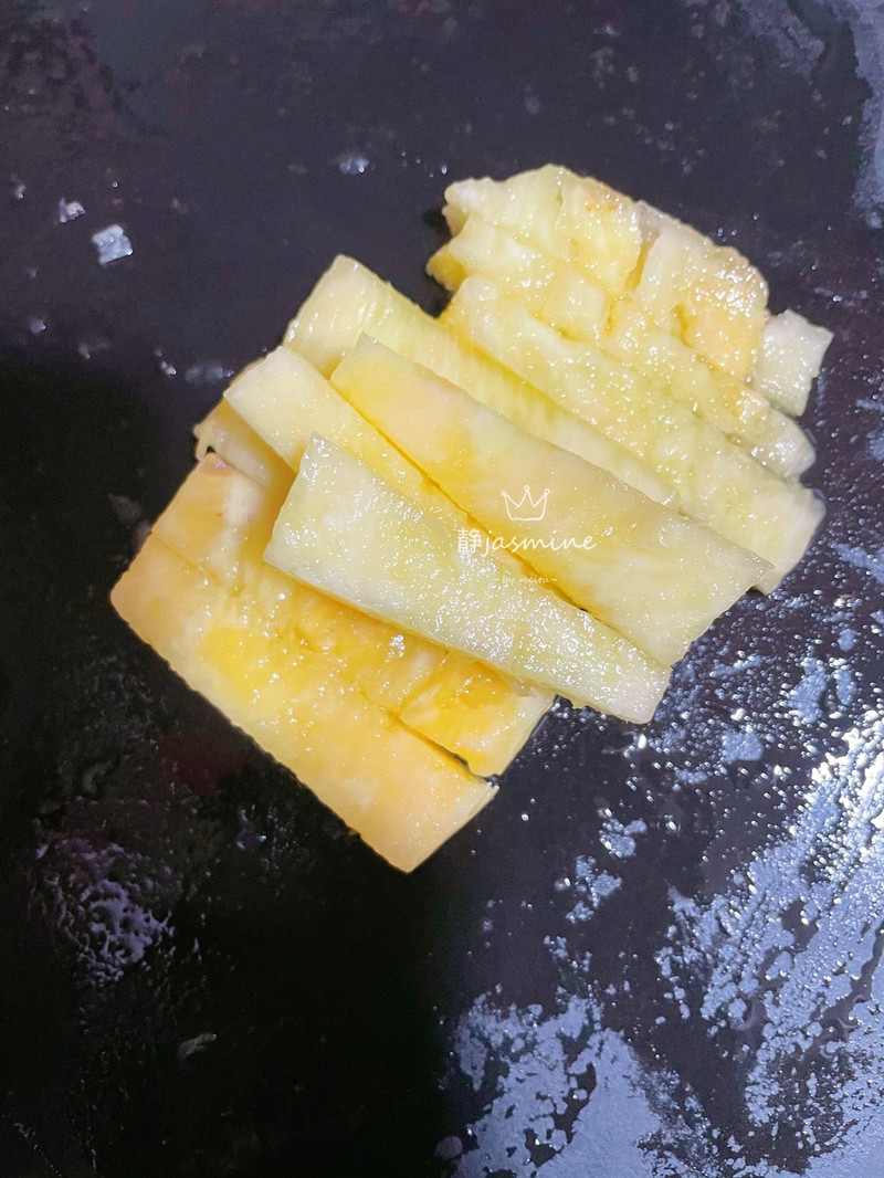beef with pineapple sauce