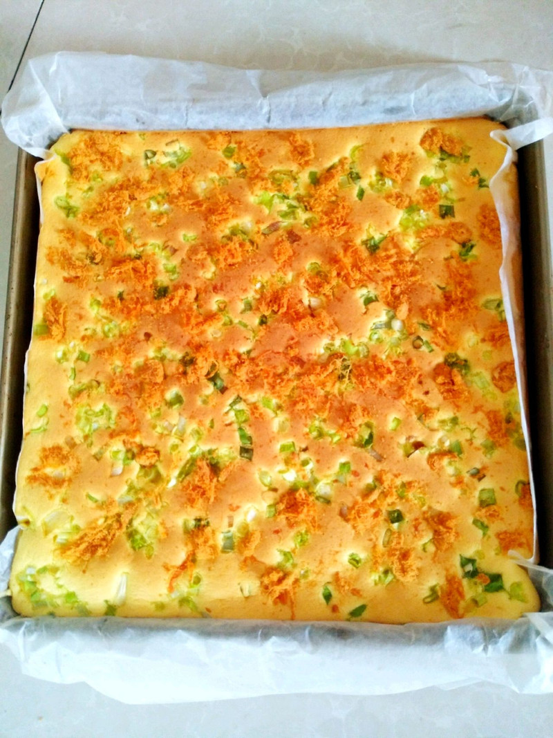 Scallion and Meat Loaf Cake Roll