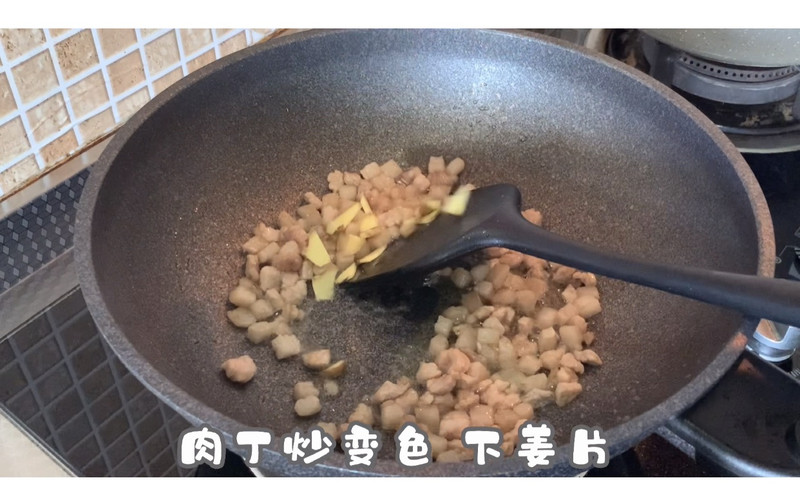 Spaghetti with diced eggplant