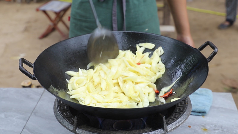Stir-fried Bamboo Shoots and Melon