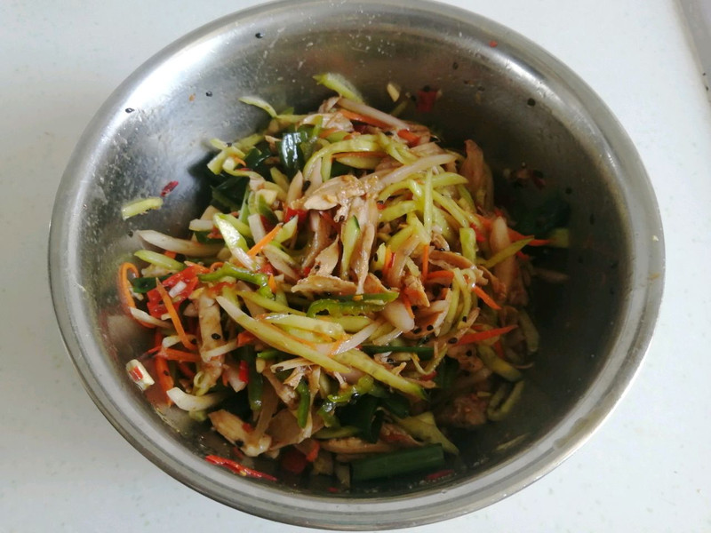 Shredded Chicken with Cucumber