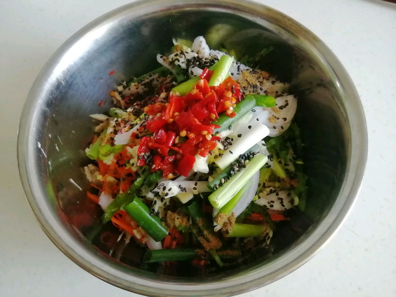 Shredded Chicken with Cucumber