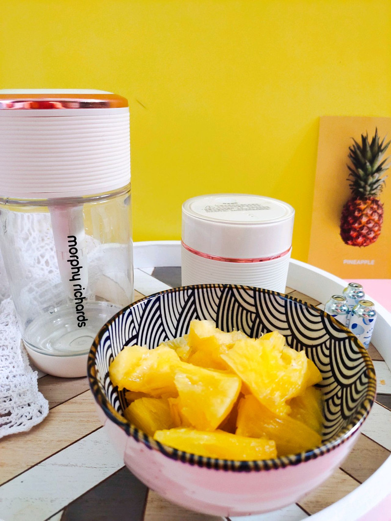 Pineapple Sparkling Water