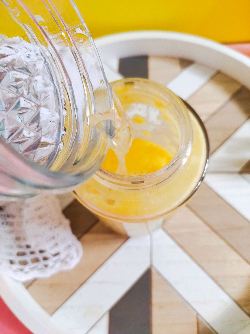 Pineapple Sparkling Water