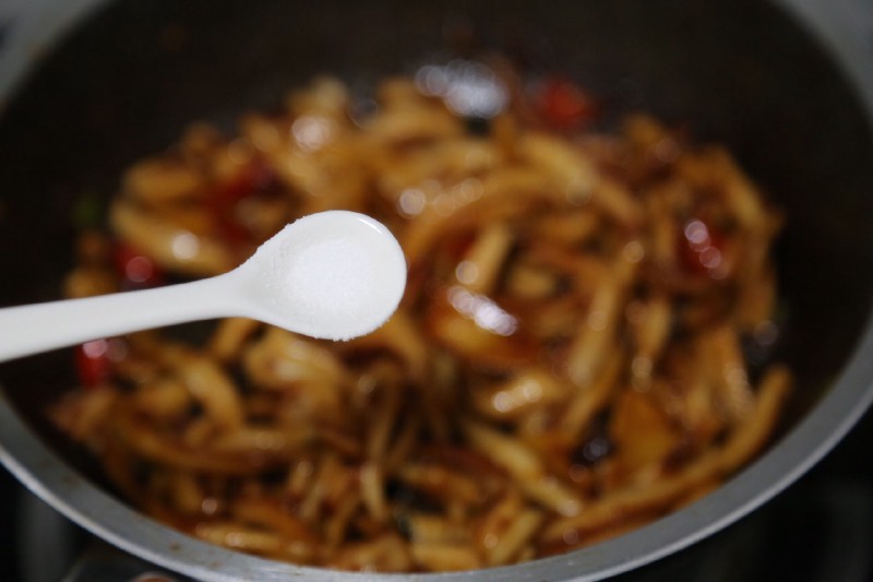 shredded squid in sauce