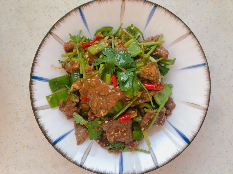 beef with cilantro