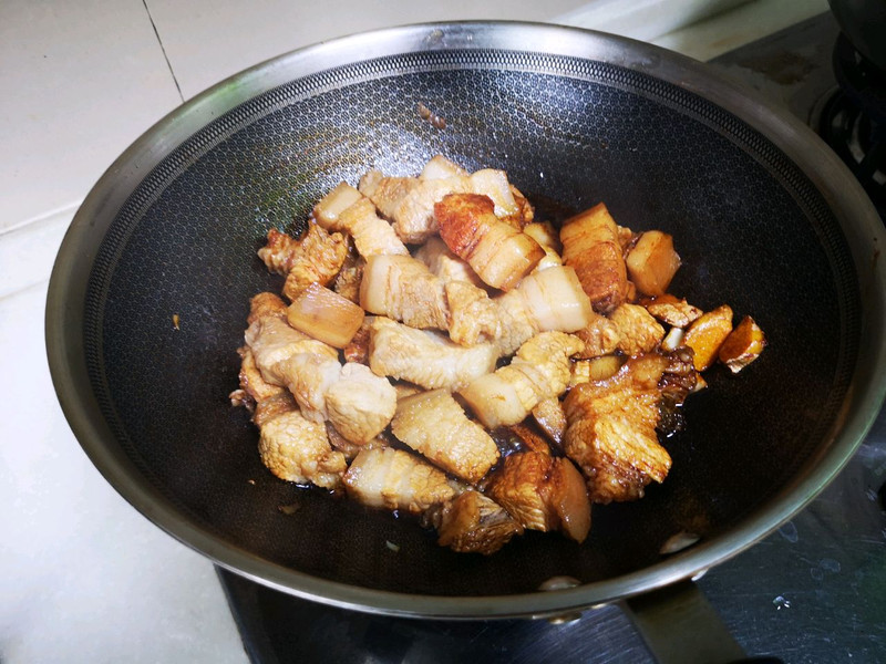 Braised Pork with Dried Plum Cabbage and Bamboo Shoots