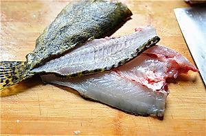 Chinese squirrel and cinnamon fish