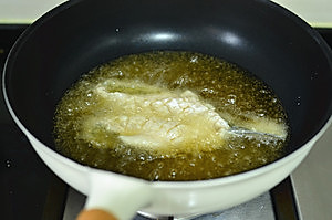 Chinese squirrel and cinnamon fish