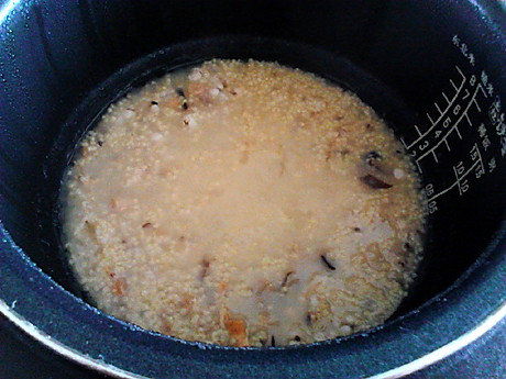 Dried scallop and tamarind millet porridge