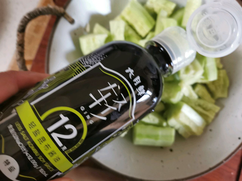 slap cucumber
