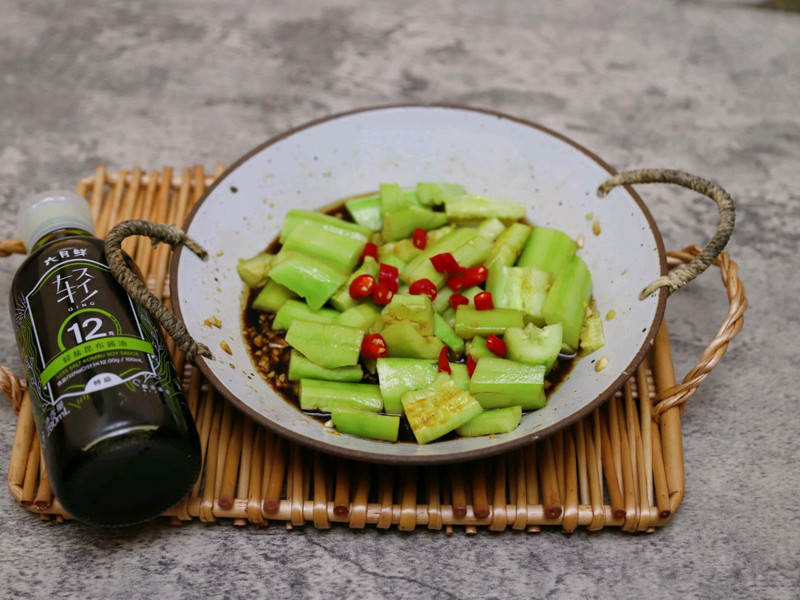 slap cucumber