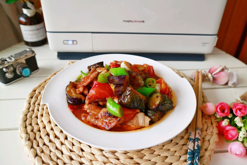 Stir-fried Eggplant with Tomato