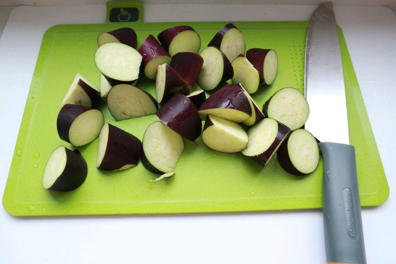 Stir-fried Eggplant with Tomato