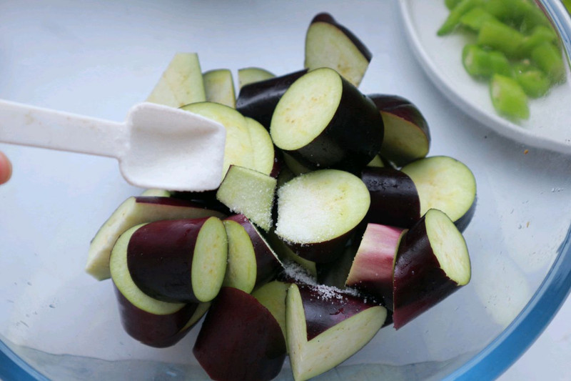 Stir-fried Eggplant with Tomato