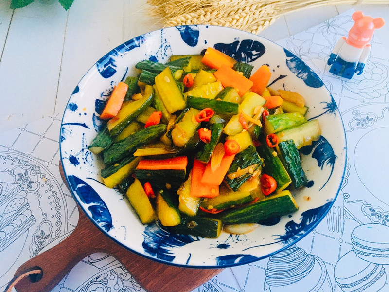 Spicy and Sour Cucumber Strips