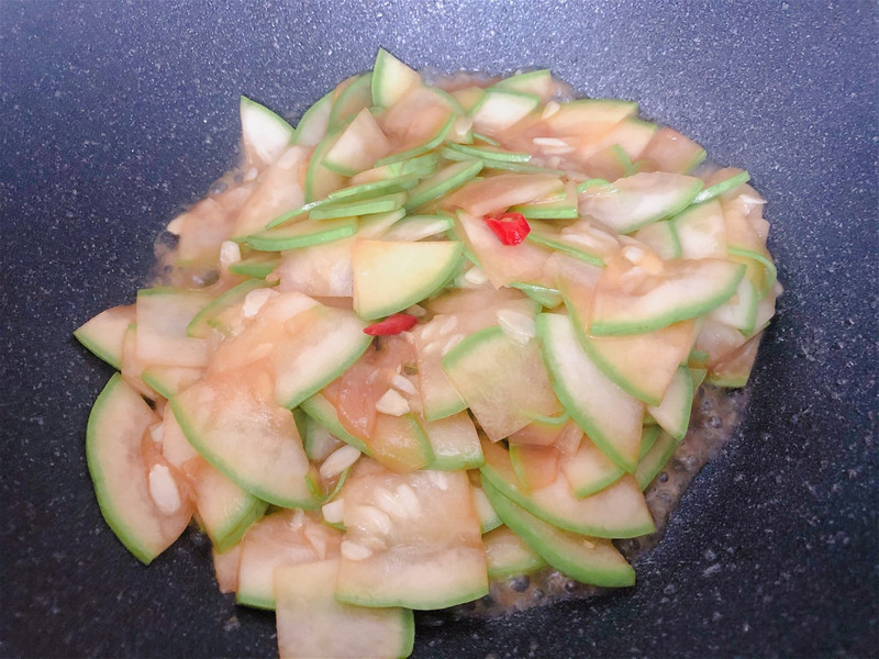 stir-fried zucchini