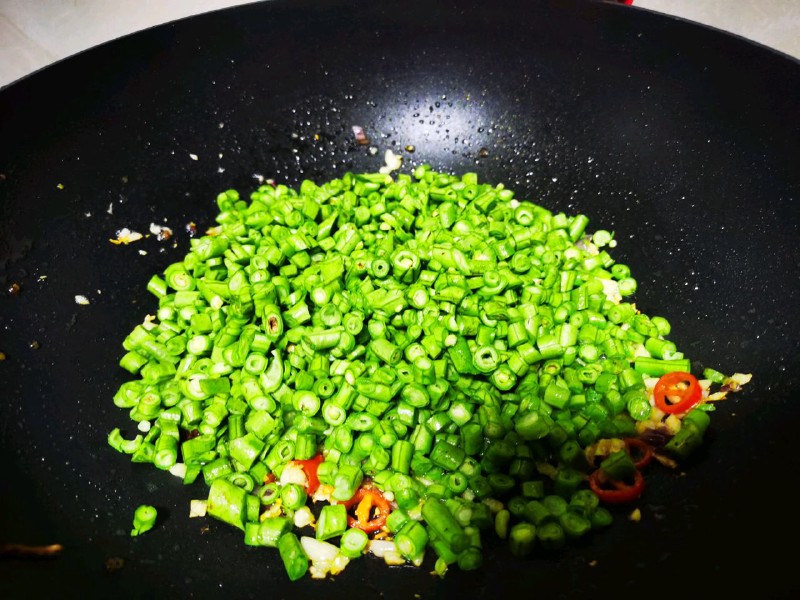 Stir Fried Minced Pork with Beans