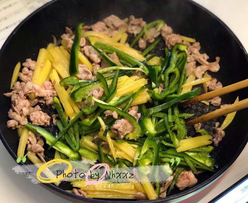 Stir Fried Pork with Green Pepper and Shredded Potato