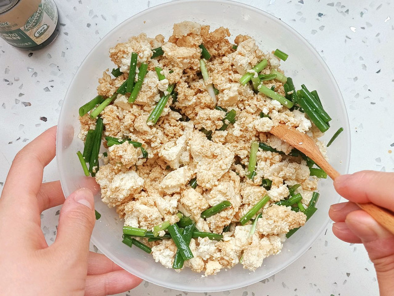 Tofu with scallions