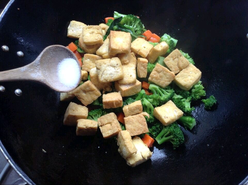 Vegetarian sauteed broccoli