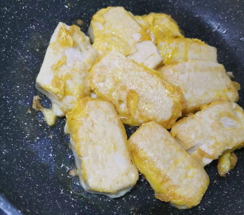 Yellow Bone Fish Soup with Bean Curd